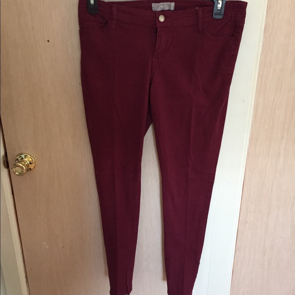 2 pairs of Rue 21 skinny jeans! Green and Red!